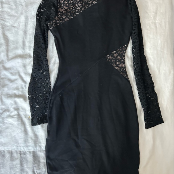 Bcbg desk. Blac lace. XSmall - Picture 3 of 4